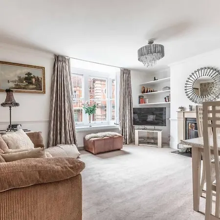 Windsor Town Centre Victorian Townhouse Sleeps 6 Vila Exterior foto