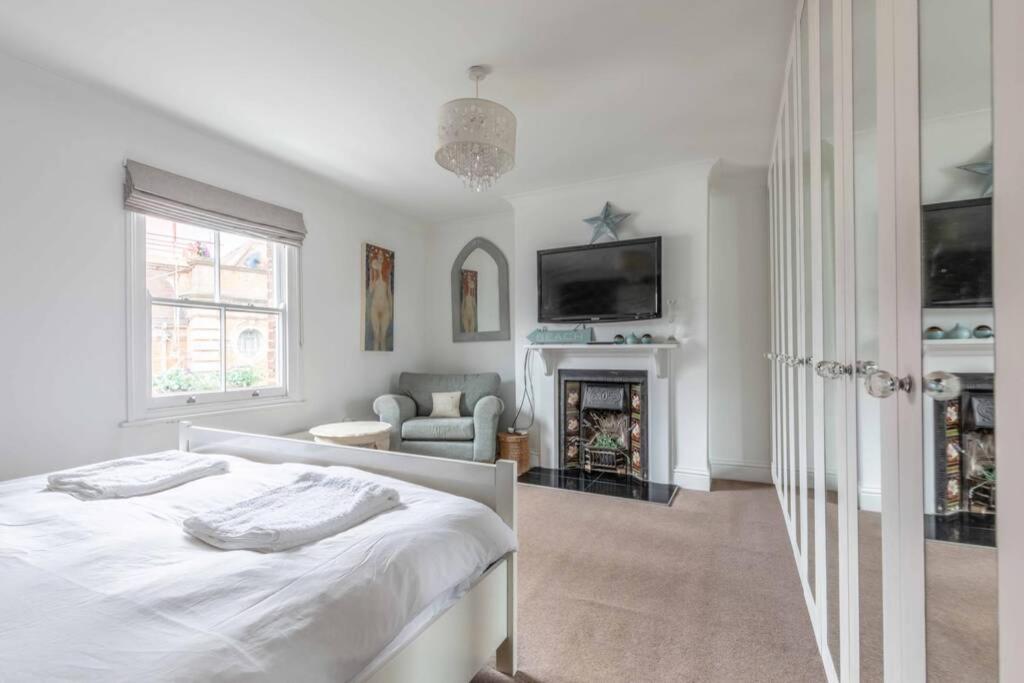 Ferienhaus Town Centre Victorian Townhouse Sleeps 6