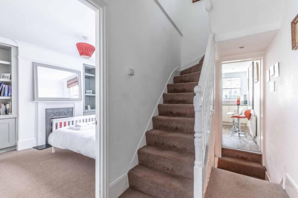Ferienhaus Town Centre Victorian Townhouse Sleeps 6